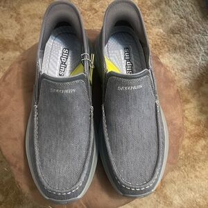 Skechers Hands Free Slip-ins